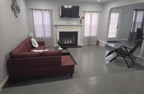 Lithonia House | Luxury Rental in the Atlanta area! Create memorable stays and events today!