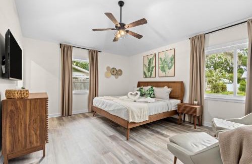River District House | Luxury Villa Heated Pool, Putt-Putt & Bocce