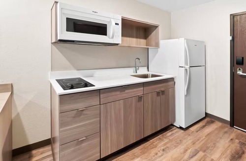 Greenville - Spartanburg Hotel | Made for Memorable Stays! 2 Units, Pets Are Welcome, Free Parking!