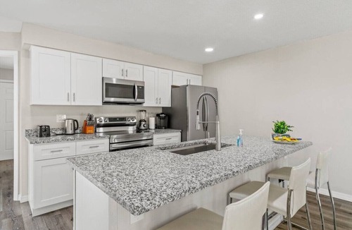 Englewood House | Manasota Beach 9.5-Acre Retreat Sleeps 16