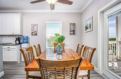 Big Pine Key House | Manatee Watch | 5 bedrooms, pool, ocean access