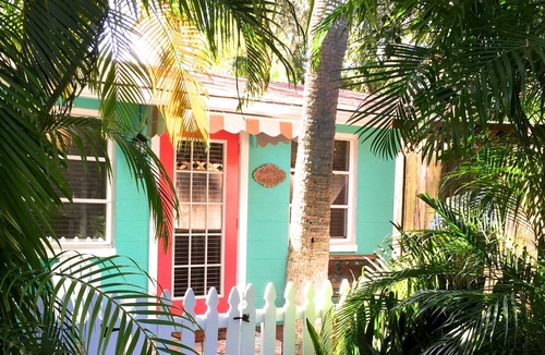 Englewood Cottage | Mango Cottage in quiet Olde Englewood