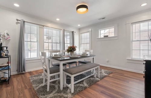 Birmingham House | Mara Retreat : Unit A: Fire Pit-Grill-Groups-Patio-Games-Ping Pong Table