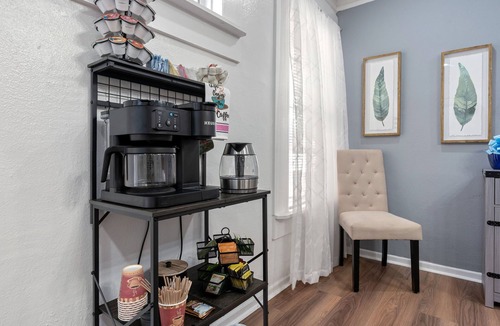 Birmingham House | Mara Retreat: Unit B: Fire Pit-Grill-Groups-Patio-Games-Ping Pong Table