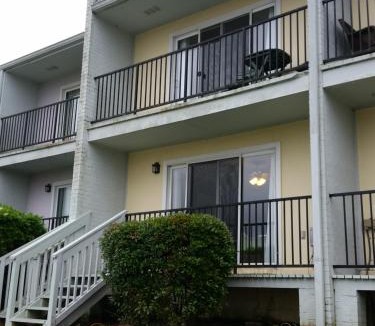 Gulf Hills House | Marina Townhouse at Oak Glenn