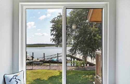 Beaufort Condo | Mariners' Nautical Nest on Port Royal's Battery Creek