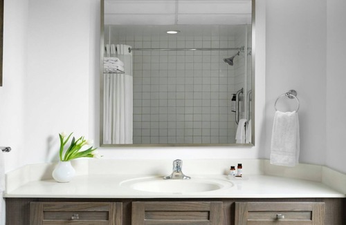 Palm Beach Shores Resort | Marriott's Ocean Pointe Studio Ocean Side