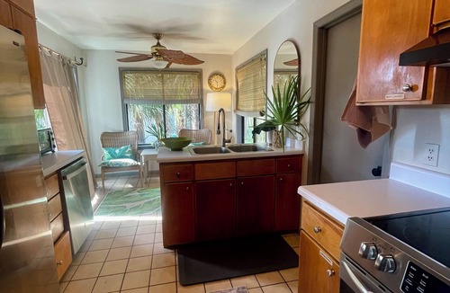 Saint Helena Island House | Marsh-Front Fripp Island Retreat Limo Golf Cart Amenity Cards Available