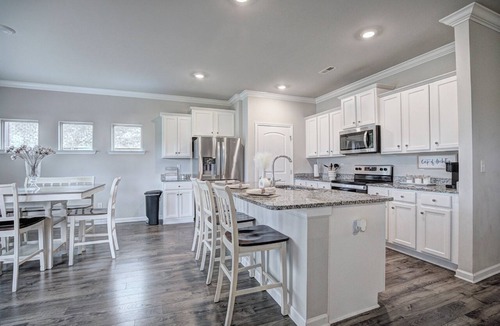 Athens House | Marvelous 4-bedroom house, 5 miles from the square in vibrant Athens