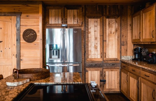 Blue Ridge Cabin | Massive mountain views, new hot tub and garage converted to a cozy TV game space