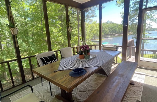 Greensboro House | MASTERS WEEK!Perfect Gathering Spot On Oconee. Ritz, Lake, Clays, Fishing, Golf!