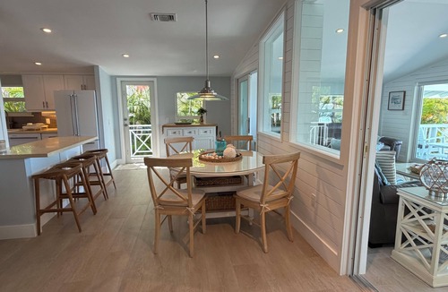 Cross Key Waterways House | Meagan's Beach House - Bayfront Home with Breathtaking Sunrise and Sunsets