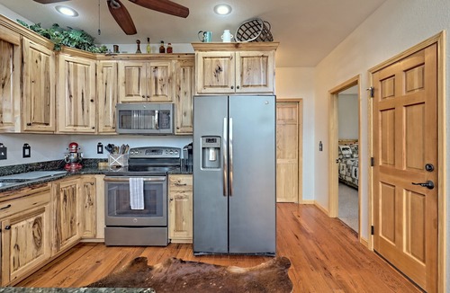 Brasstown House | Memories Made here! Brasstown - hot tub & Fire pit