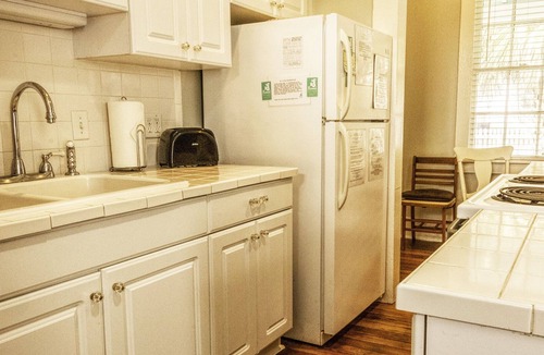 Tybee Island Cottage | Mess Hall. All Pets. North Beach. Screen porch