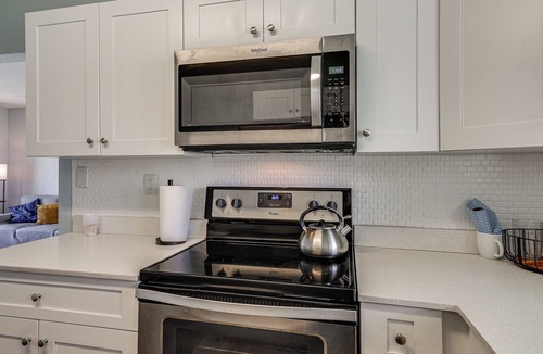 Hialeah House | Miami Area Work & Play Hub! Near I-75 & SR 826