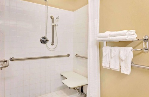 Perry Hotel | Microtel by Wyndham Perry National Fairground Area I-75