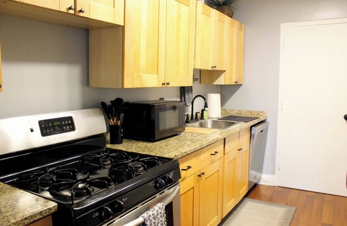 Downtown Atlanta Condo | Mid town 2 beds Cozy apartment Near Merc Stadium