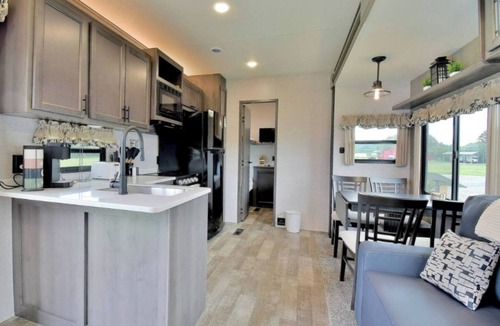 Decatur Apartment | Mins from the Lake! Camper King Bed Firepit