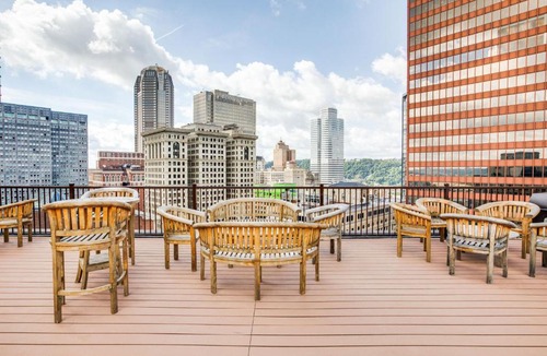 Cultural District Apartment | Mint House Downtown Pittsburgh