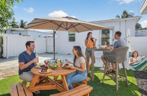 Poiciana Park II House | Minutes to Beach Dog Friendly BBQ Patio