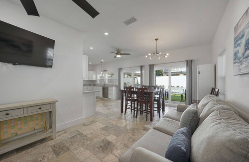 Frangista Beach Villa | Miramar Beach 300 - Five Bedroom Villa, Sleeps 18