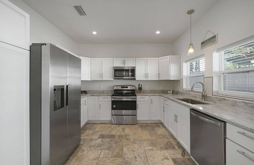 Frangista Beach Villa | Miramar Beach 300 - Five Bedroom Villa, Sleeps 18