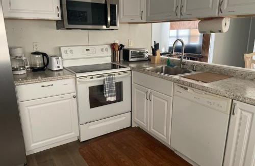 Kissimmee House | Mobile Home on huge parking space 10 mins from airport, 20 mins from Disney