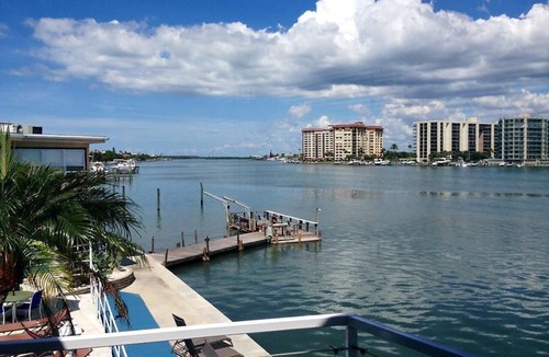 Bay Esplanade Condo | Modern 2 bedroom/2 bath Apartment 5 Minute Walk to Beach Great Views