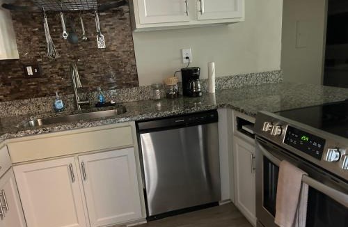 Crestline Heights Apartment | Modern 2 BR APT, Near Hospital & UAB, WiFi