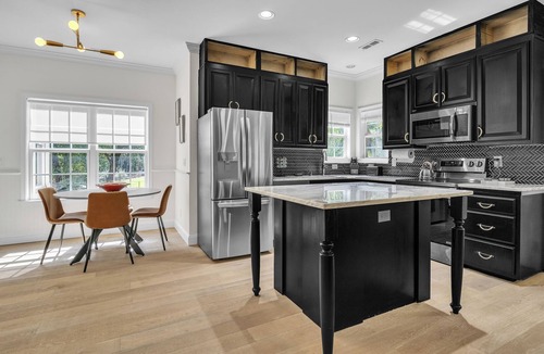 Inman Cottage | Modern 2BR Cottage w/EV Charger, Pool Access, Near Trilith