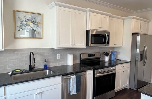 Lupton City House | Modern 3BR Townhome Near Downtown Chattanooga