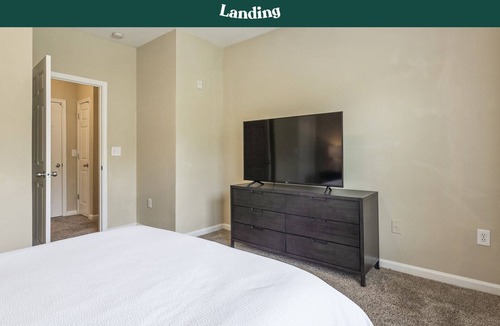 Mobile Apartment | Modern Apartment in Prime Location (ID7762X28)
