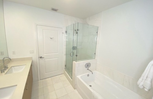 Downtown West Palm Beach Condo | Modern bright Condo