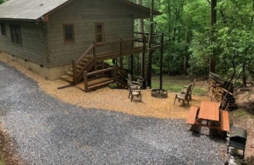 Hidden Lake Cabin | Modern cabin in the woods with private hot tub, firepit, picnic area, AC & WiFi
