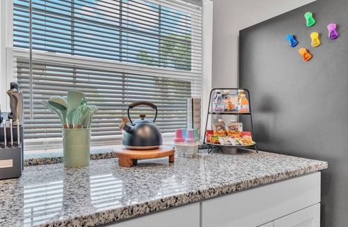Winter Haven House | Modern Comfort, Pet Friendly, 2 King Beds