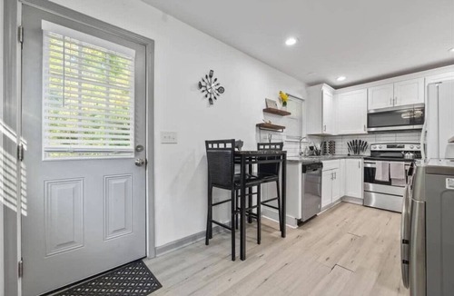 Atlanta House | Modern Comforts w/3BR|4BD Sleeps 8