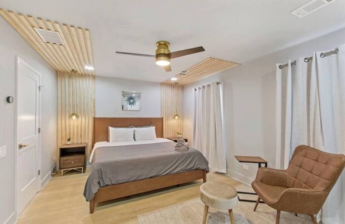 Midtown House | Modern Designer 3 Bedroom Townhouse in Midtown