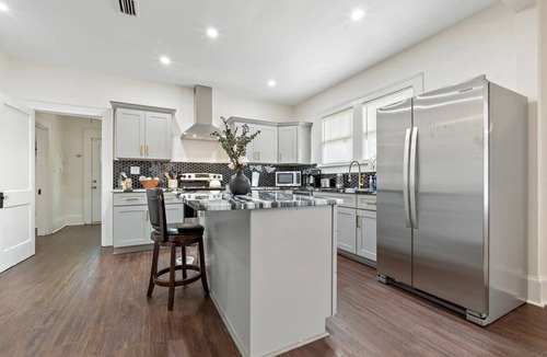 Leinkauf House | Modern Gem | 2 Homes Rental, Sleeps 10, Large Groups!