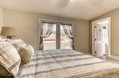 Beach Institute House | Modern Historic District duplex spacious and short walk to parks and restaurants
