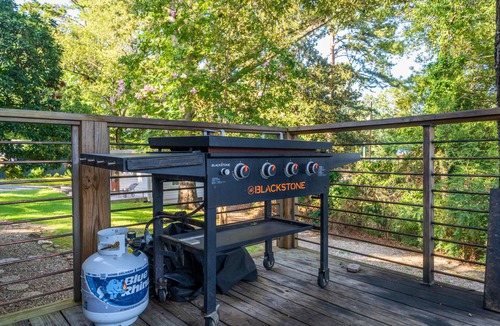 Rockwell House | Modern Lakefront Escape | Private Dock | Hot Tub