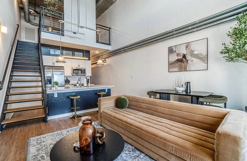 Atlantic Station Area Apartment | Modern LuxuryLoft In The Heart Of Atlantic Station