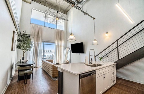 Atlantic Station Area Apartment | Modern LuxuryLoft In The Heart Of Atlantic Station