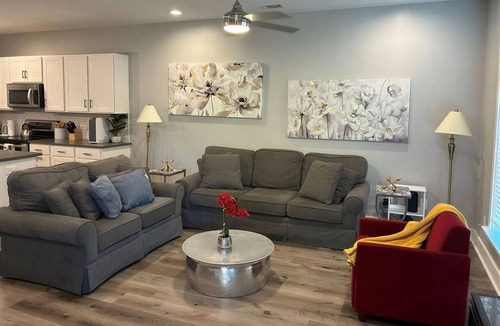 Dunean Apartment | Modern Near Downtown & Hospitals – Greenville Stay