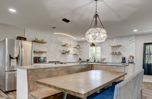 Shelby House | Modern renovated Lake home with awesome GameRoom!