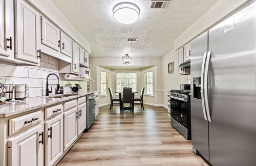 Pooler House | Modern Style Home /Game Room in Pooler GA