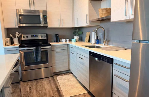 Peachtree Center Apartment | Modern Stylish 1BR Loft Apartment/Washer & Dryer
