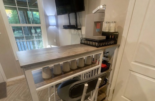 Oakland Cabin | Modern Tiny Home: 2BR/2BA on 1 Acre