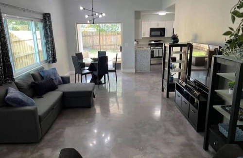 Florida Center House | Modern Universal Orlando