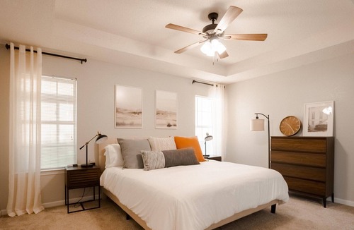 Byron House | Monthly Rental Available | Cozy 3BR | Sleeps up to 9