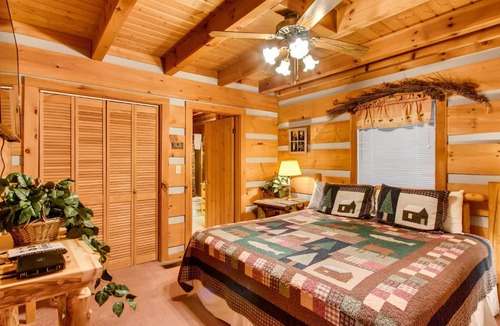 Sevierville House | Moose Tracks Cabin